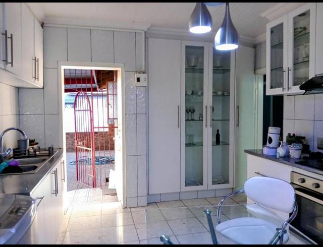 3 BEDROOM HOUSE FOR SALE IN VANDERBIJLPARK CW 6